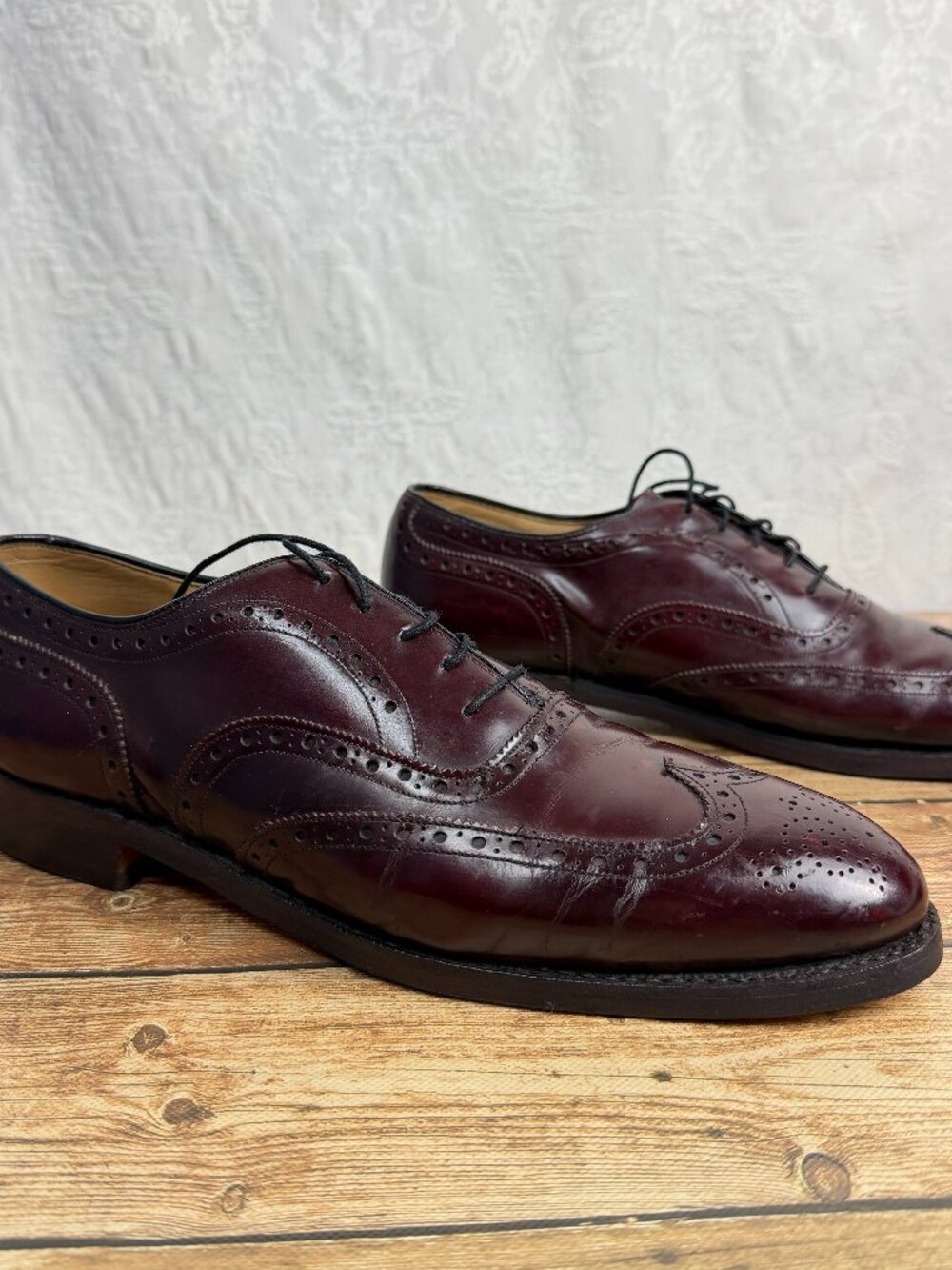Johnston & Murphy Men's Size 10 Burgundy Brown Leather Wingtip Oxford Dress